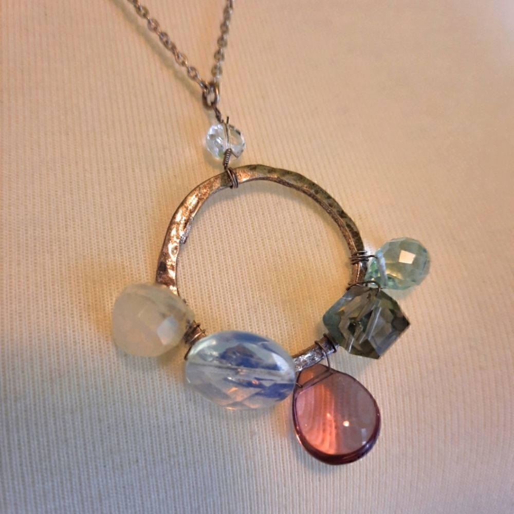 FAUX CRYSTAL NECKLACE  